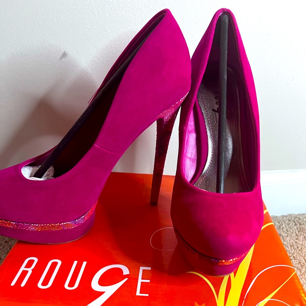 Pink platform heels size 8 multi colored brim